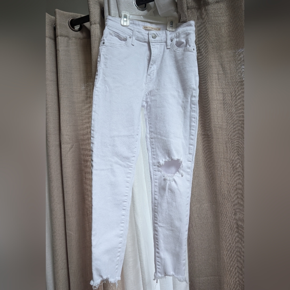 White Distressed Levi's Jeans
